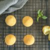 Bolinha de queijo com orégano